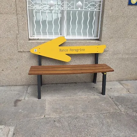 A Parada Do Camino Y Privadas Hostel